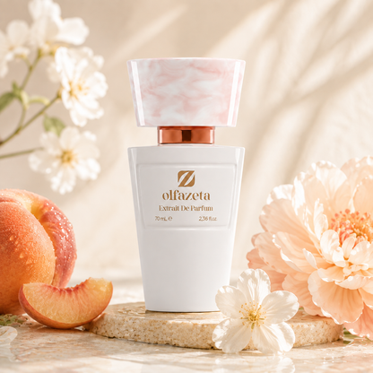 Olfazeta Parfüm No. 070 mit Pfirsich und Blüten in heller Produktinszenierung