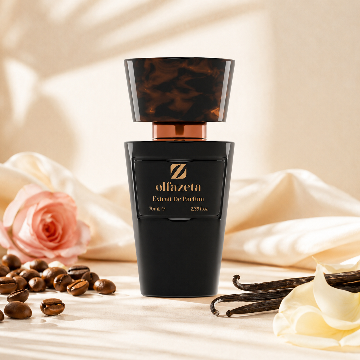 Olfazeta Parfüm No. 105 mit Kaffee, Rose und Vanille in heller Produktinszenierung